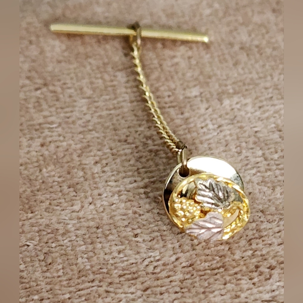 Black hills gold tie tack